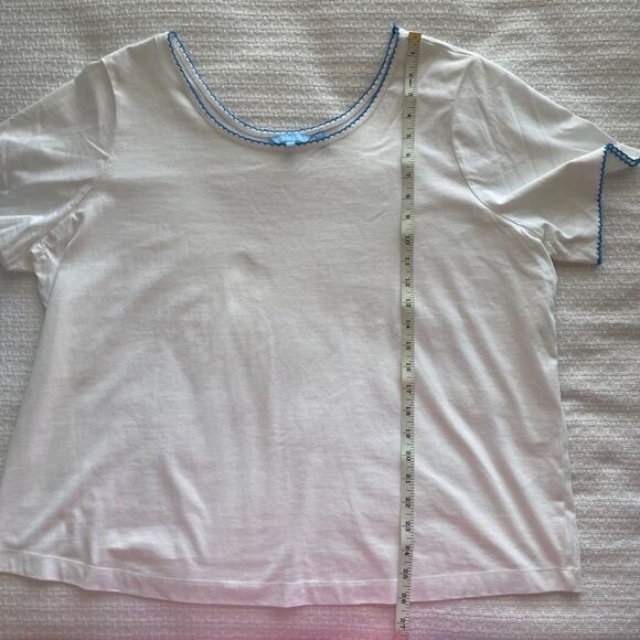 2X Draper James White Short-Sleeve T-Shirt with Scalloped Blue Trim - Picture 5 of 5